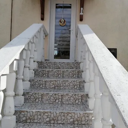Erna Apartamento *